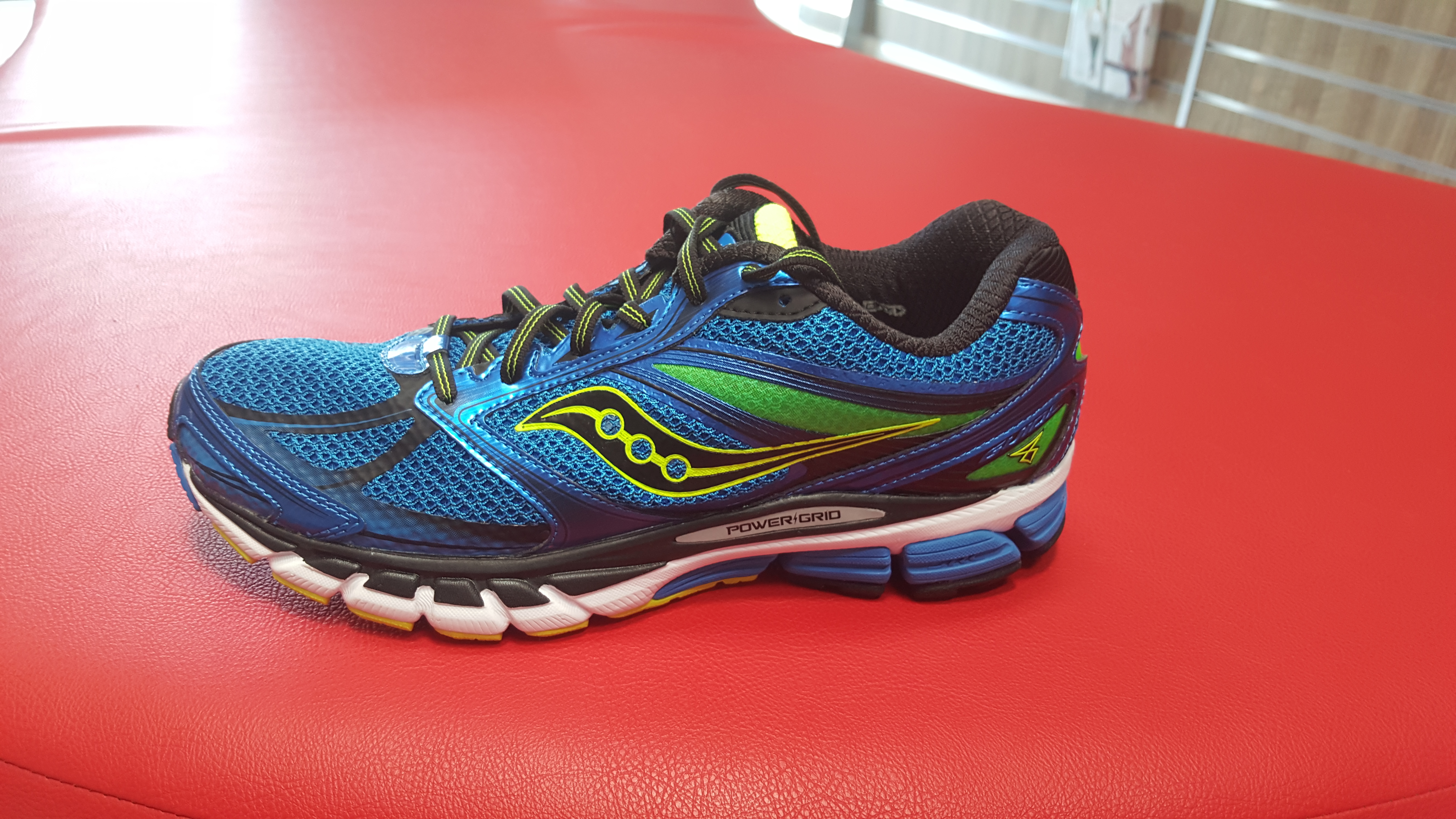 saucony powergrid guide 8 review